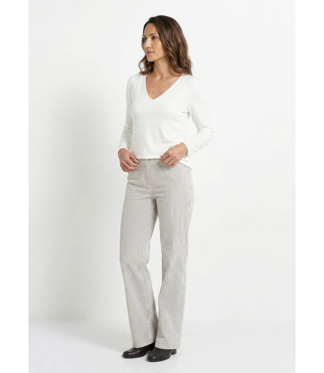 Pull fin avec angora et laine, col V-3
