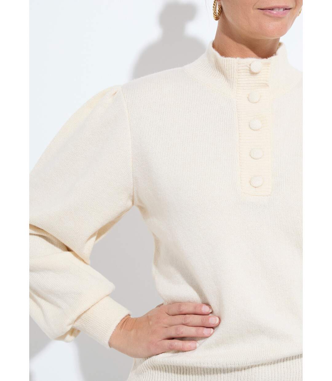 Pull chaud col montant boutonné-4