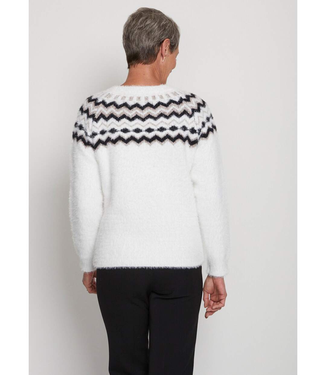 Pull col rond maille poilue jacquard soleil-2