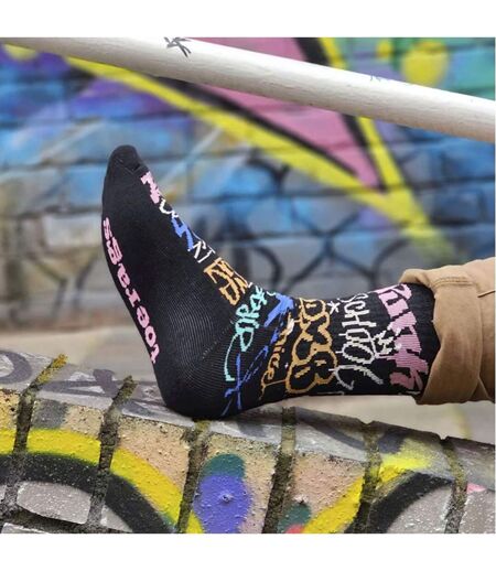 Mens Crew Socks with Street Graffiti