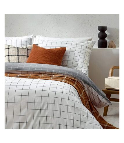 Yard Howarth Reversible Checked Duvet Set (White/Black)