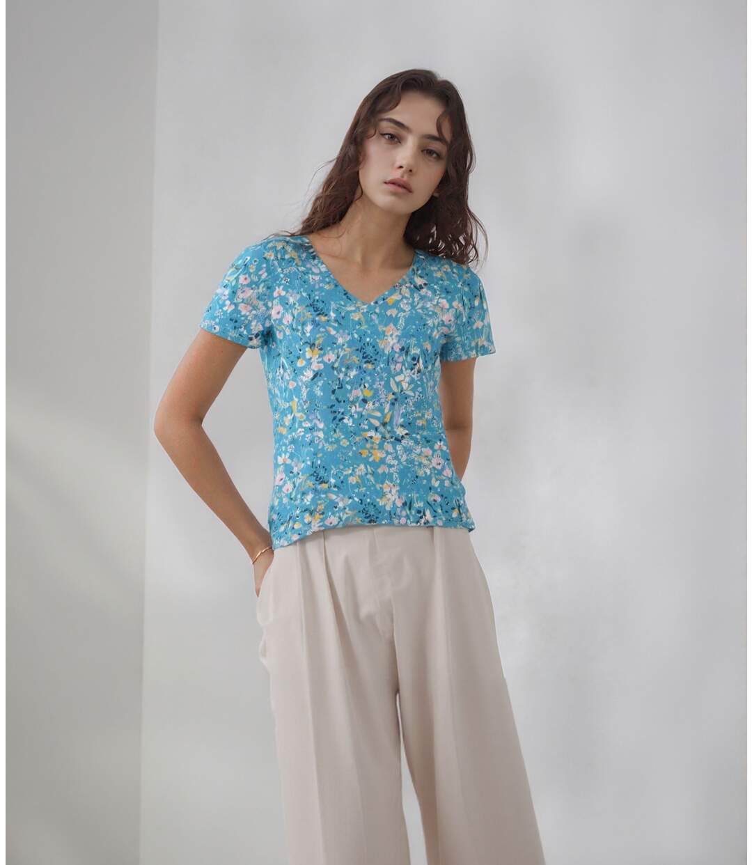 Tee-Shirt Femme Imprimé à  Manches Courtes Col V - Modèle Bleu SARAH JOHN-2