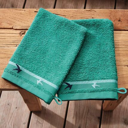2 gants de toilette