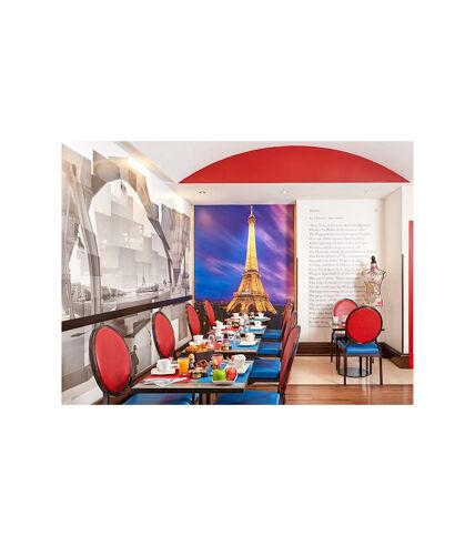 Séjour romantique en hôtel 4* près du Trocadéro à Paris avec champagne et pétales de rose - SMARTBOX - Coffret Cadeau Séjour