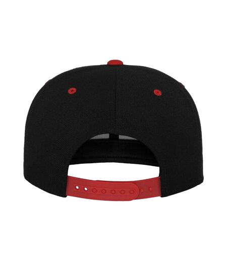 Classic Two Tone Cap Black Red Flexfit