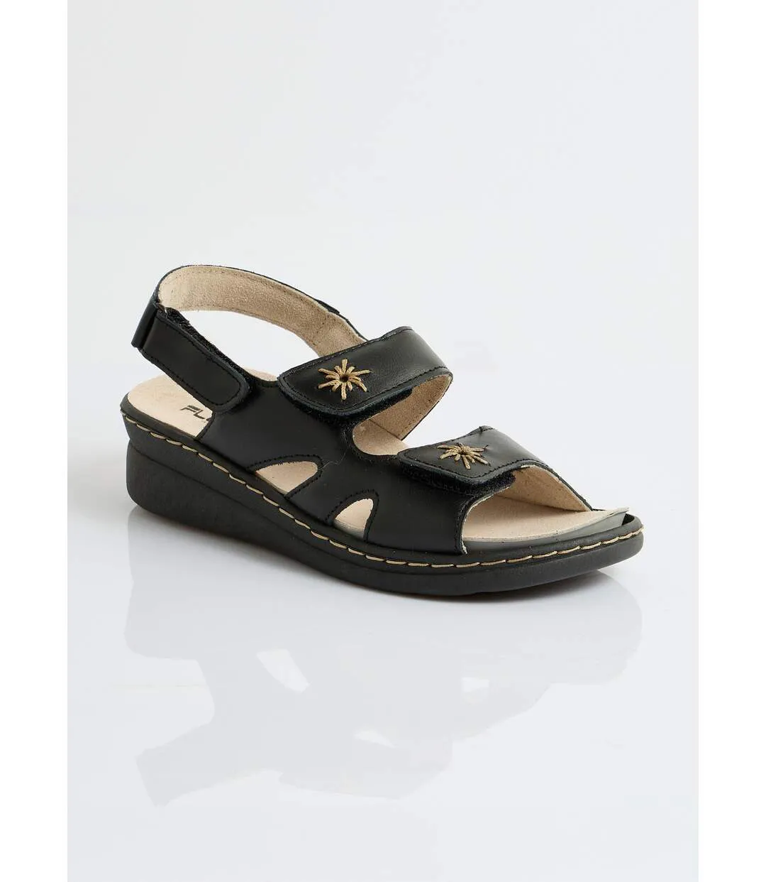 Sandales cuir brodé grande largeur-1