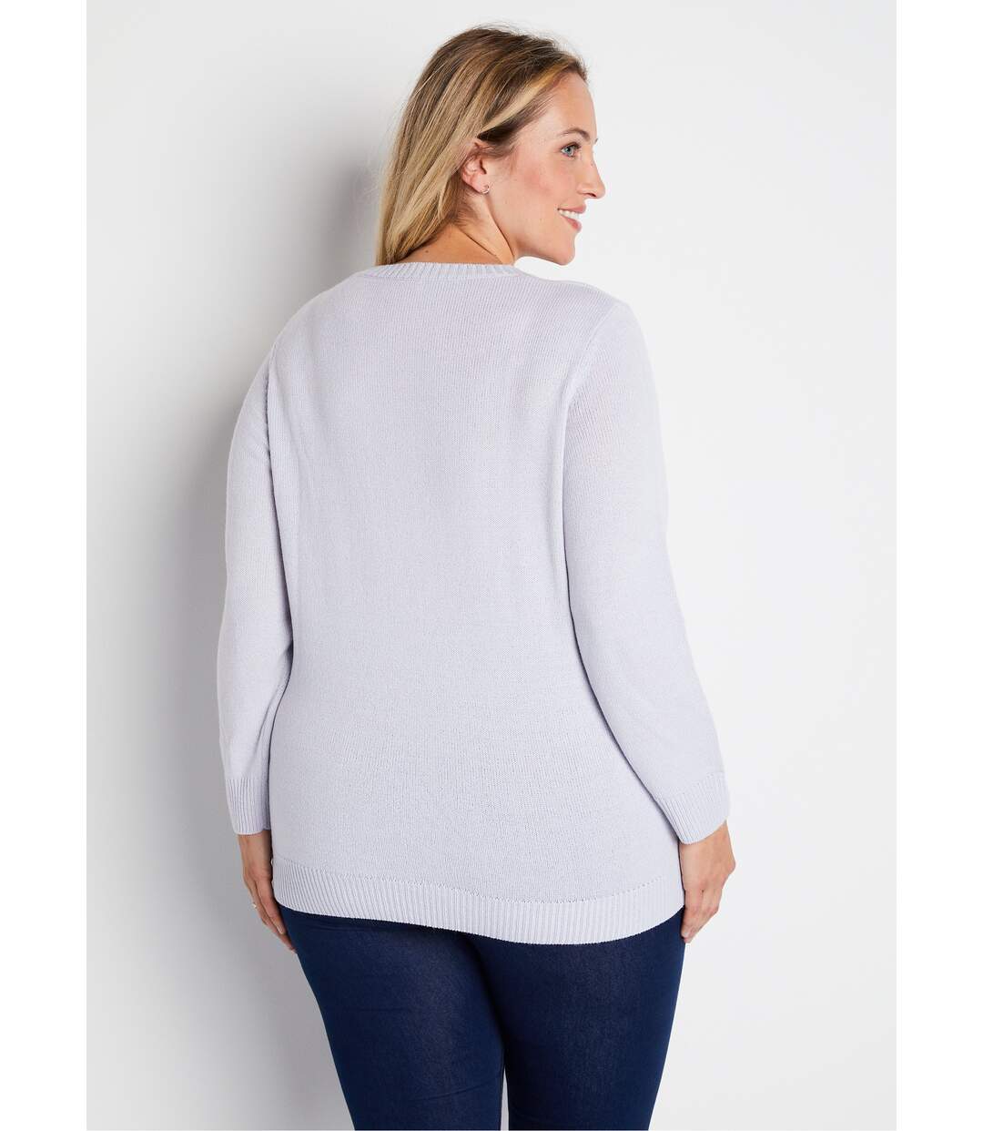 Pull doux uni brodé ajouré col rond-2