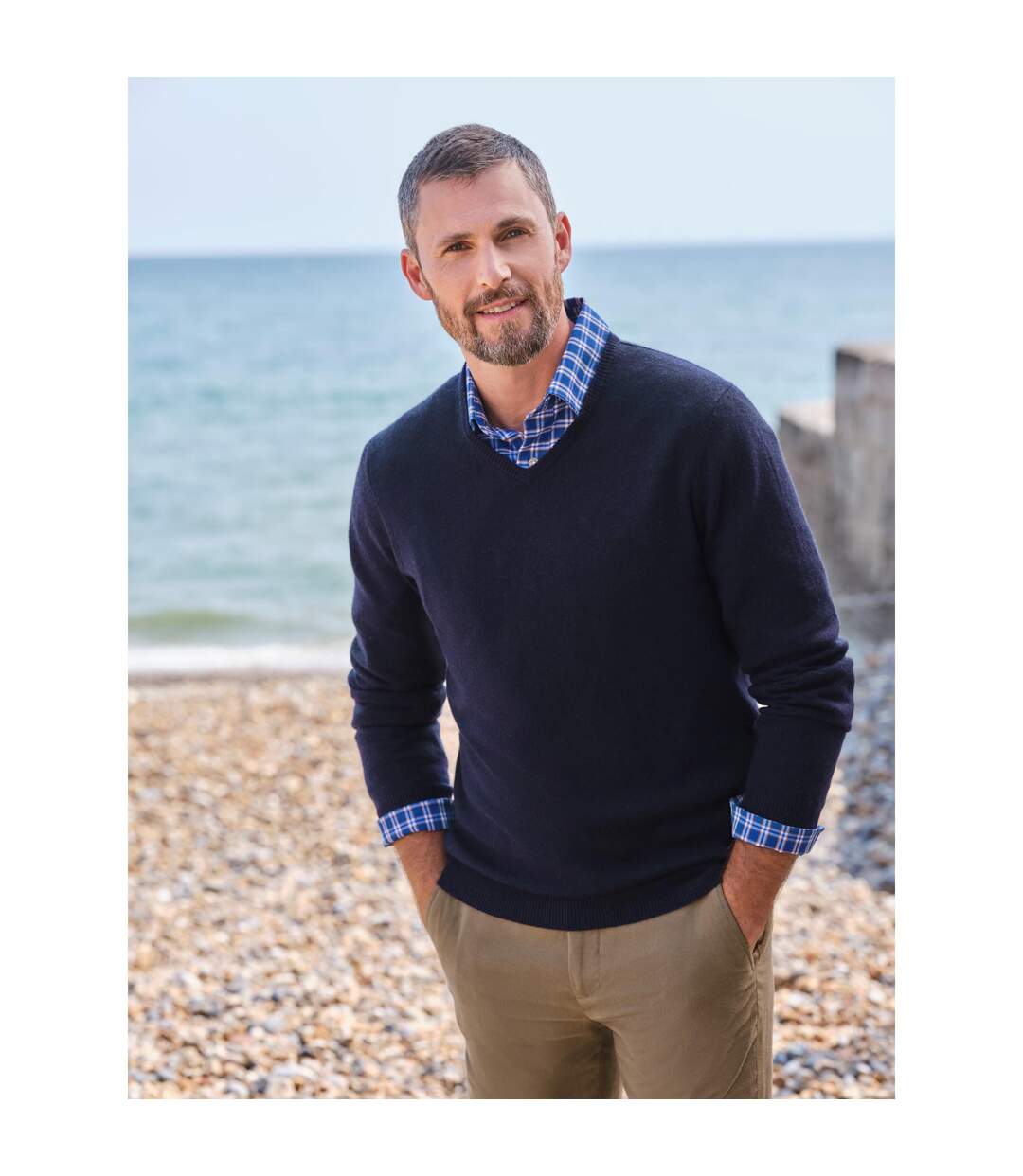 Mens Cashmere V Neck Jumper Navy WoolOvers-1