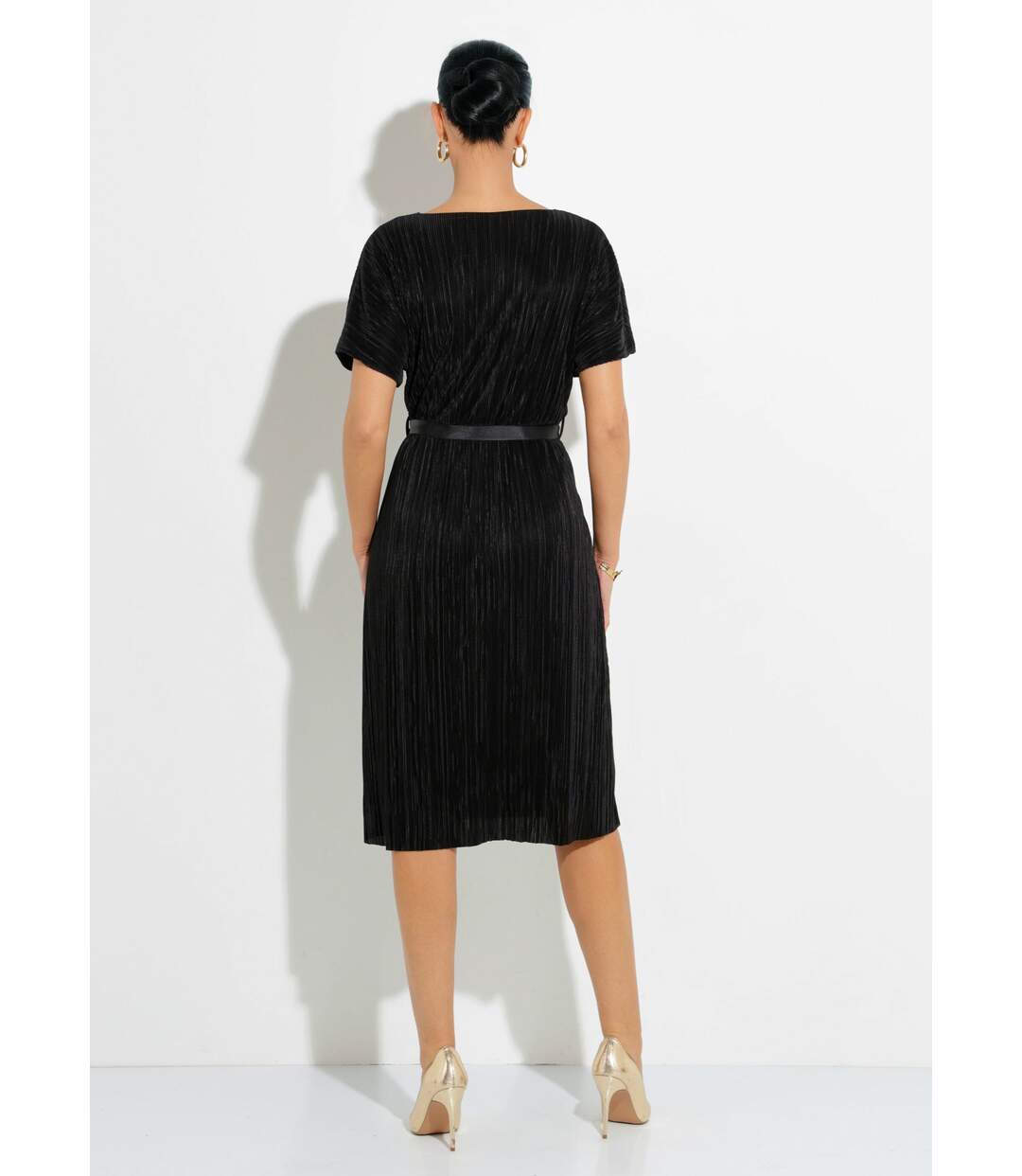 Robe chic plissée décolleté cache coeur-2