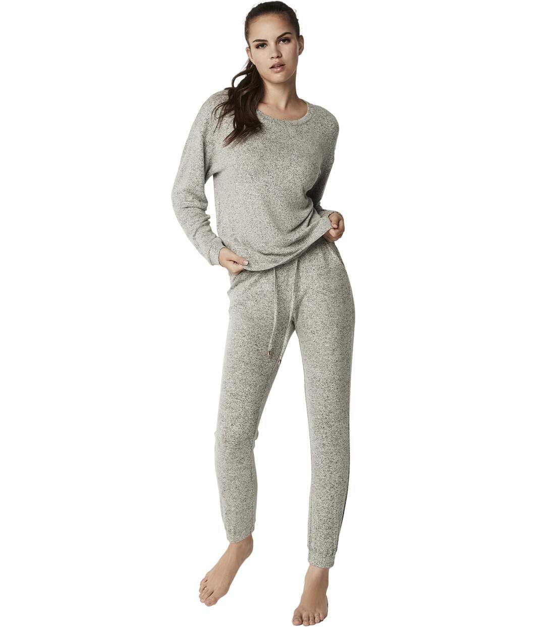 Tenue détente pyjama pantalon top manches longues BASIC P82 Selmark-1