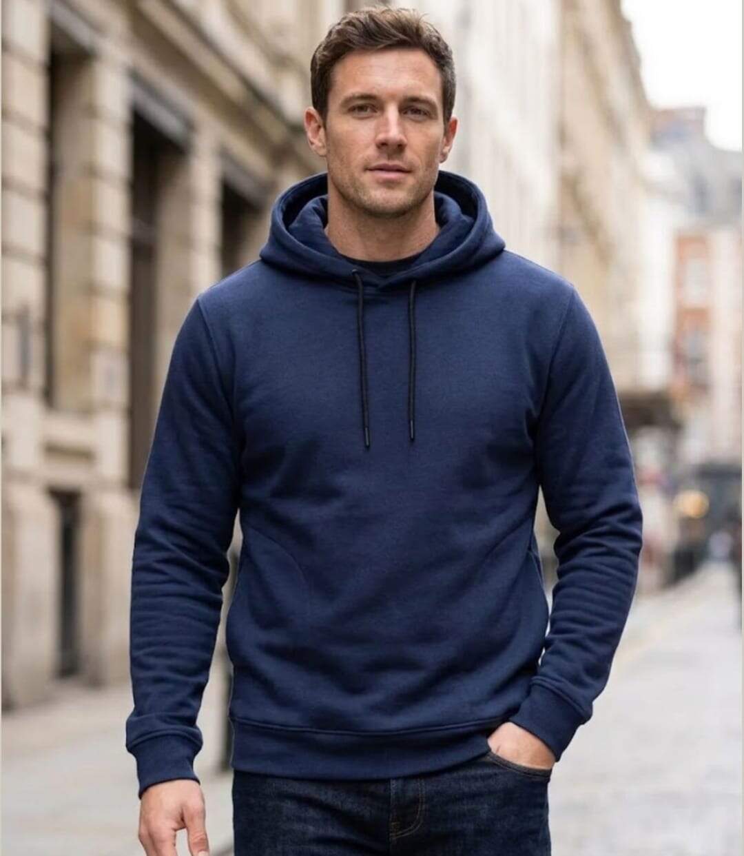CHALLENGER PRIAM1 — Sweat à capuche marine : le compromis sport et praticité-5