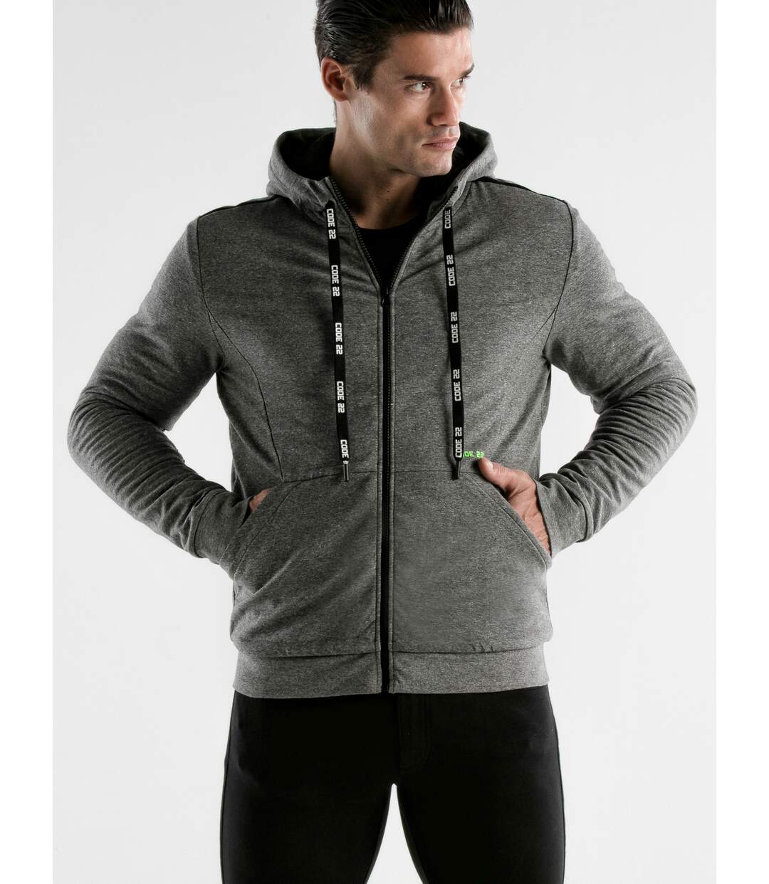Veste sport à capuche Core Code22-1