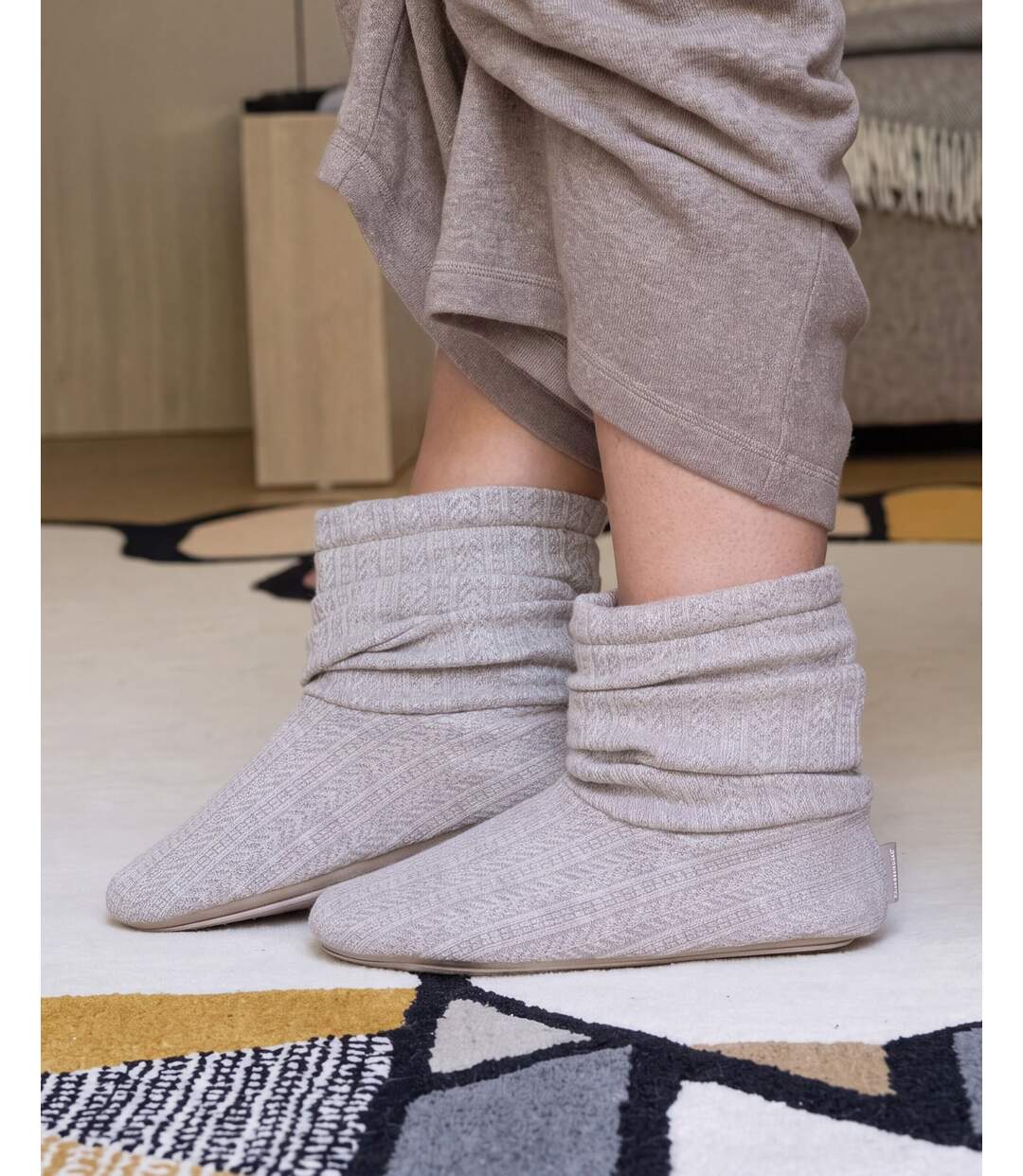 Isotoner Chaussons Bottillons femme tricot et nœud satin-2