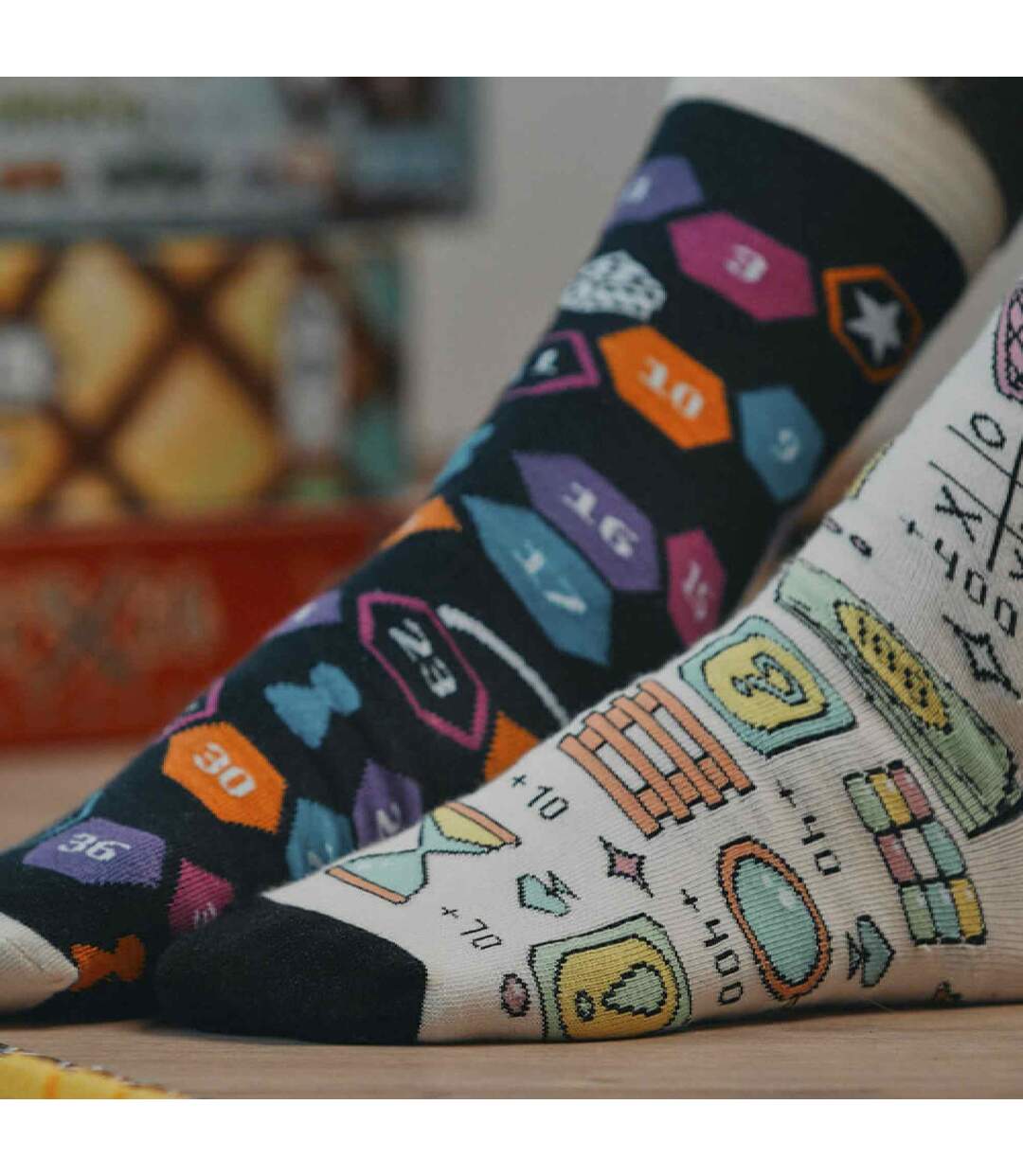 1 Pack Unisex Mismatched Novelty Odd Socks - Board Games-2