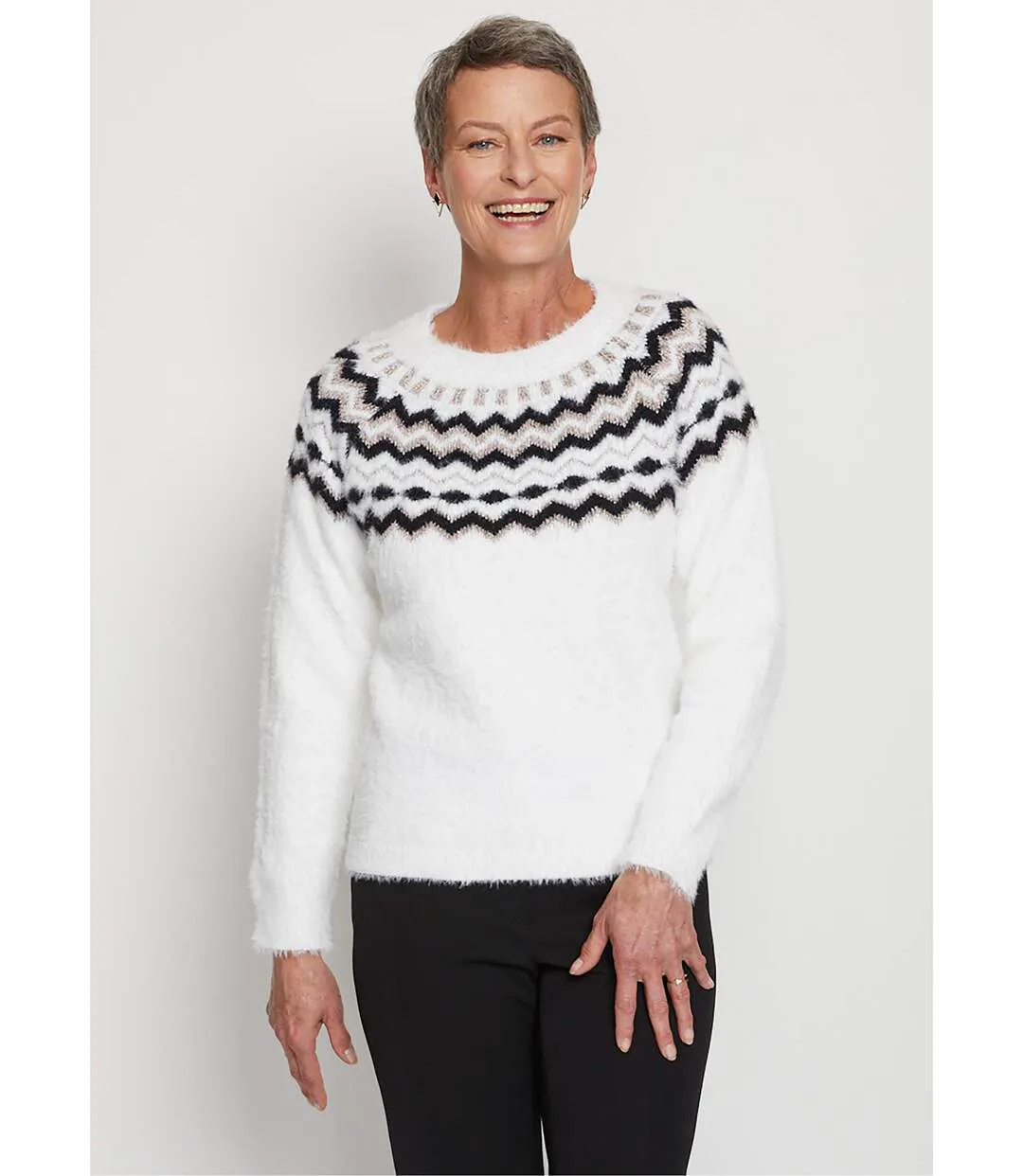 Pull col rond maille poilue jacquard soleil-1