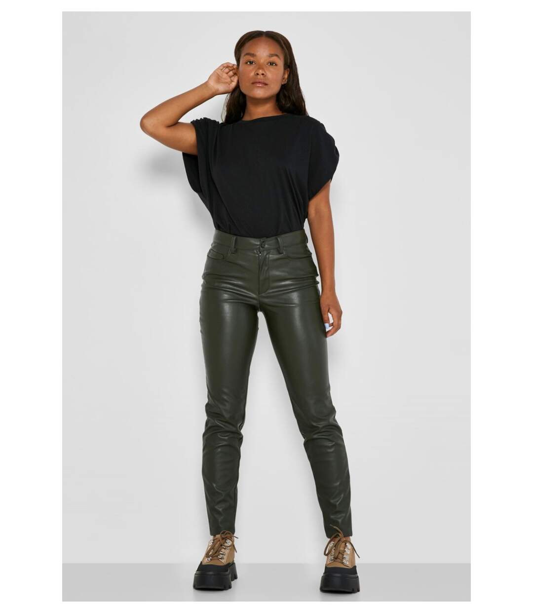 Pantalon simili cuir-2
