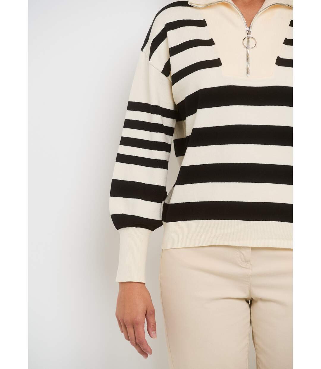 Pull col montant zippé à rayures-4