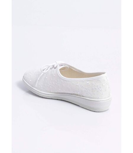 Derbies lacées compensées textile brodé