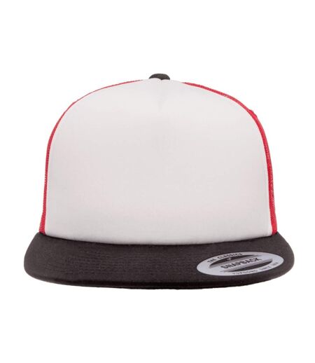 Casquette trucker rouge / blanc / noir Yupoong