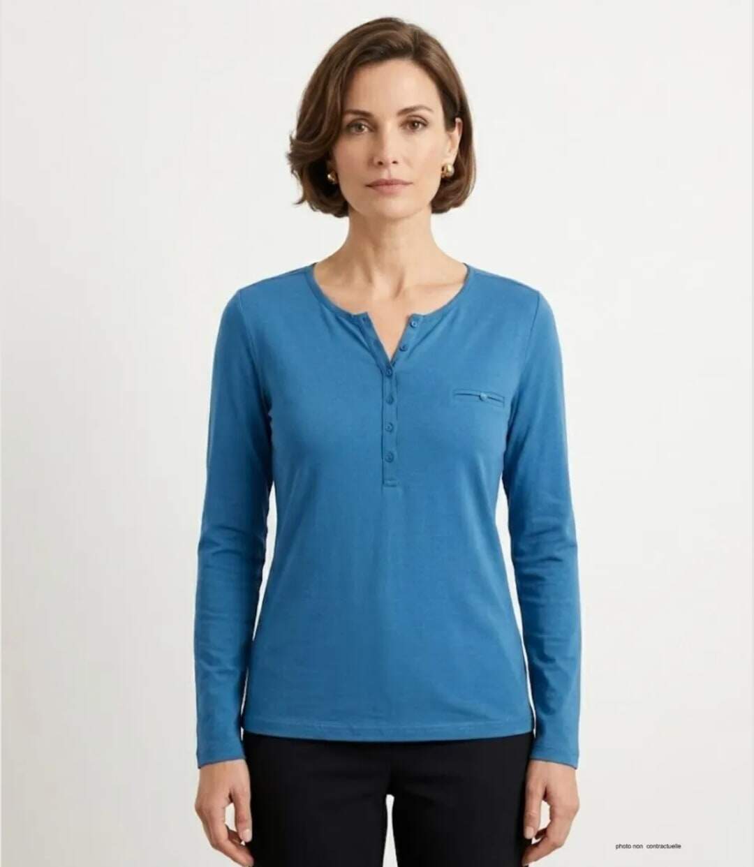 MAYFLOWER NOVICE2 – Tee-shirt manches longues bleu col tunisien satin pour un style chic et fluide-1