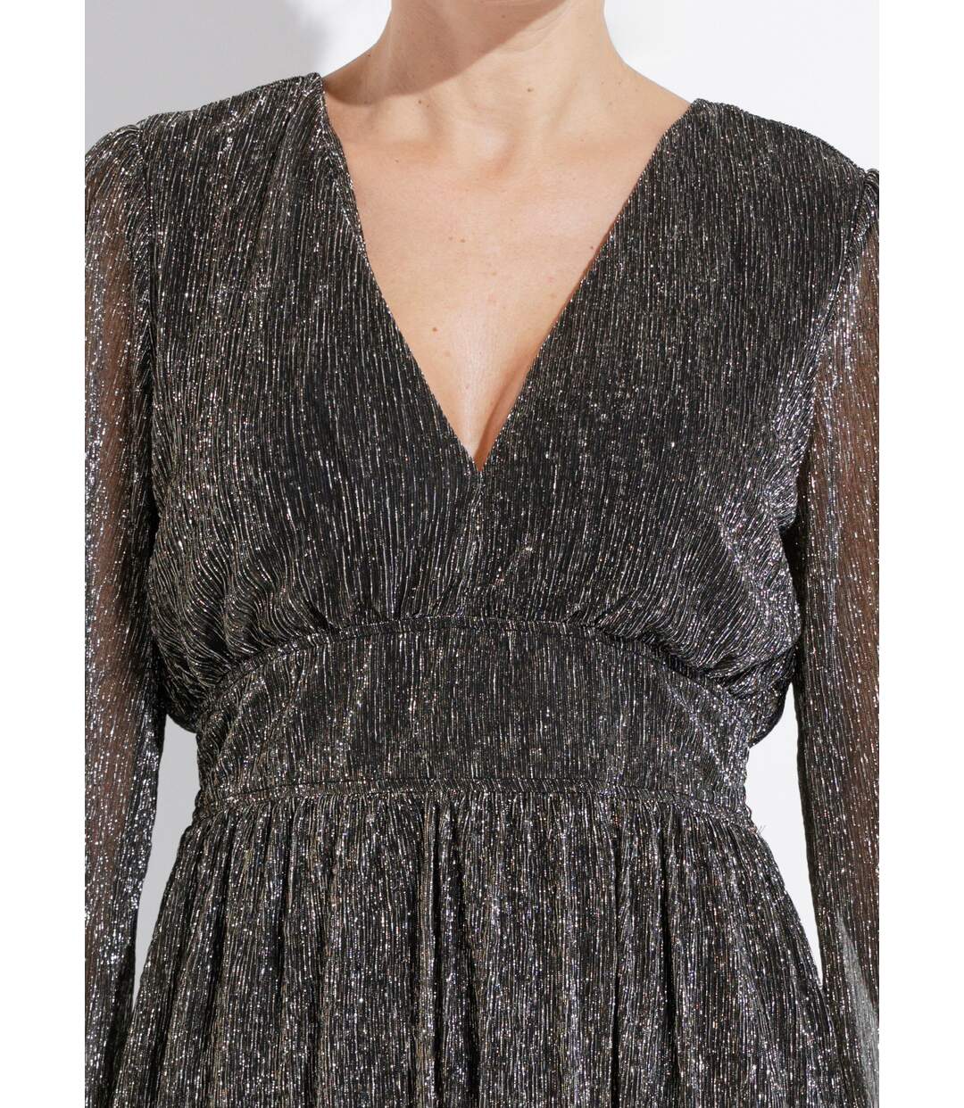 Robe courte pailletée taille haute-3