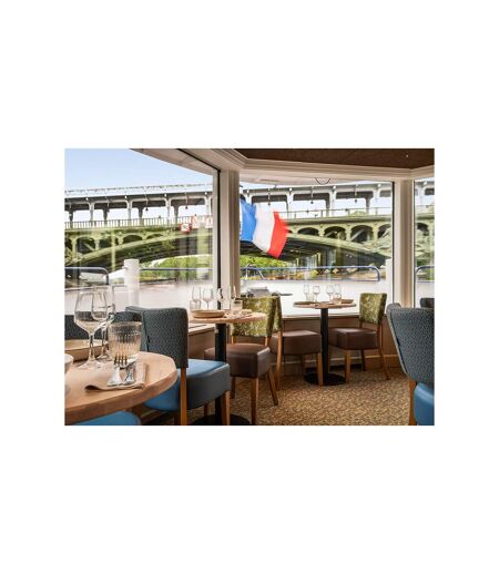 Croisière sur la Seine : 1h30 avec brunch à bord du Capitaine Fracasse - SMARTBOX - Coffret Cadeau Multi-thèmes