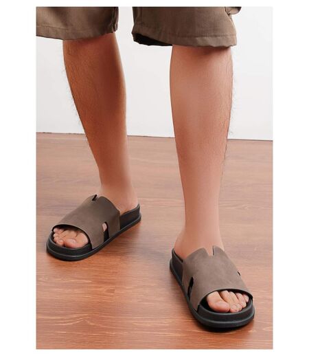 Sandales