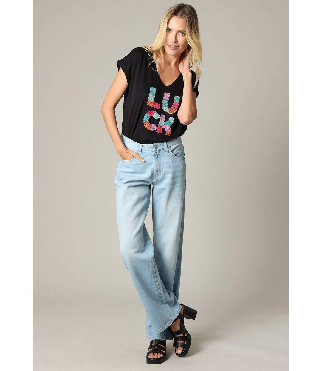 T-shirt ample à manches courtes et col V style ethnique 100% coton LOCKA-5