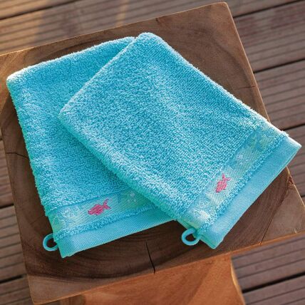 2 gants de toilette