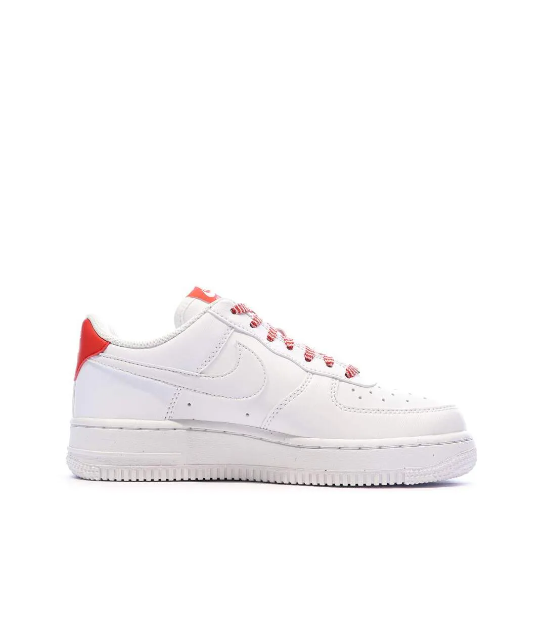 Baskets blanches/rouge mixte nike air force 1 07-2
