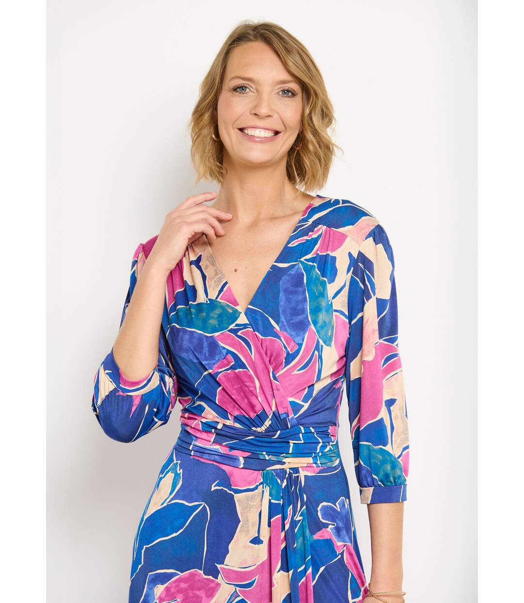 Robe cache-coeur courte motif floral évasée-3