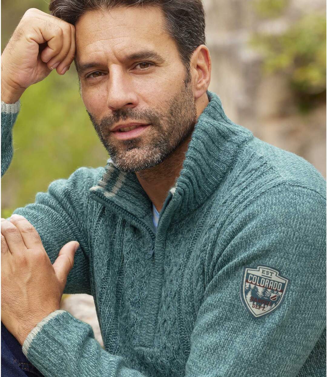 Trykotowy sweter z wykładanym kołnierzem i warkoczami Atlas For Men