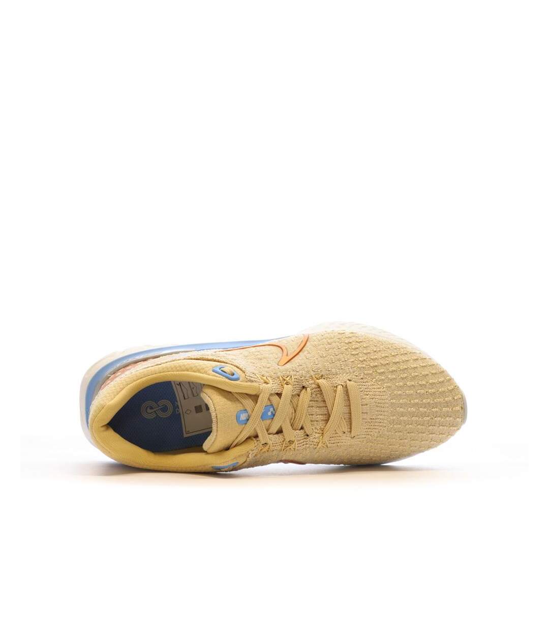 Chaussures de running beiges femme nike react infinity run fk 3-4