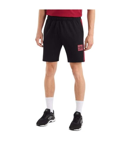 Mens terrace shorts black/tibetan red Umbro