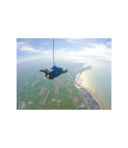 Saut en parachute en tandem près de La Rochelle - SMARTBOX - Coffret Cadeau Sport & Aventure