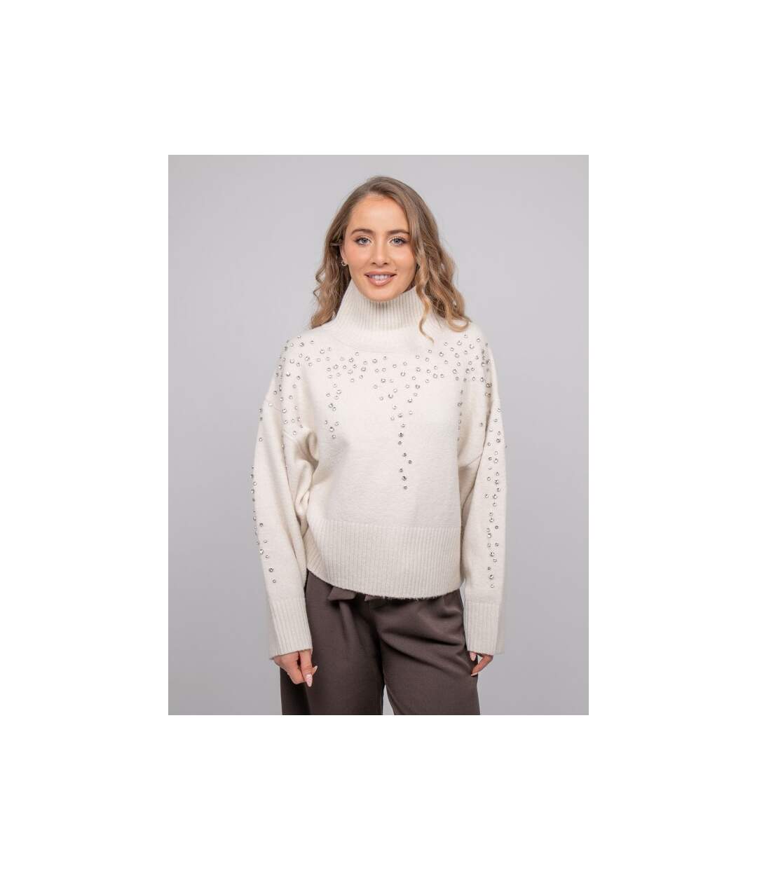 Pull maille col montant orné de strass KOBILIE - Dona X Lisa-1