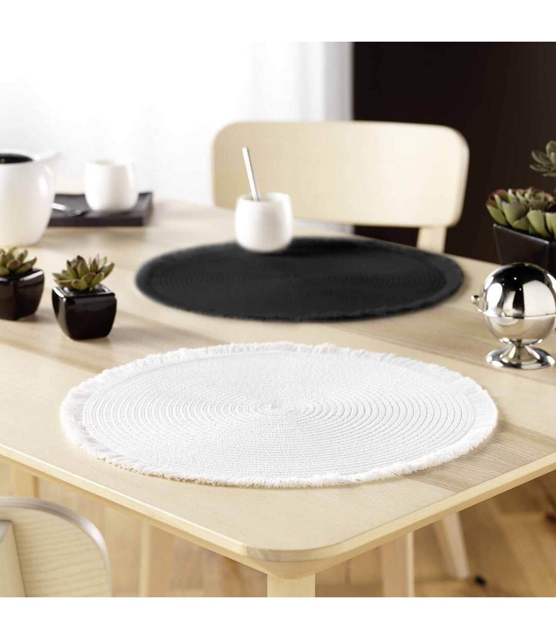Set de Table Rond avec Franges Falbala 38cm Blanc-2