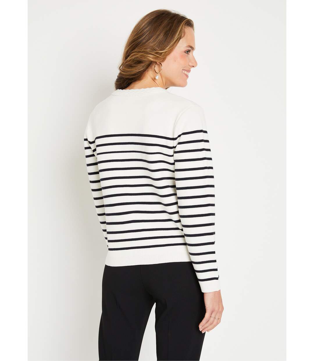 Gilet cardigan rayé court boutonné col rond-2