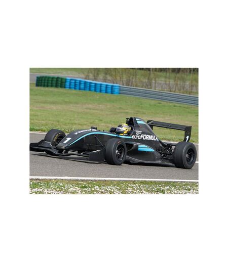 Stage de pilotage : 2 journées sur circuit près de Châteauroux au volant d'une Formule Renaut 2.0 - SMARTBOX - Coffret Cadeau Sport & Aventure