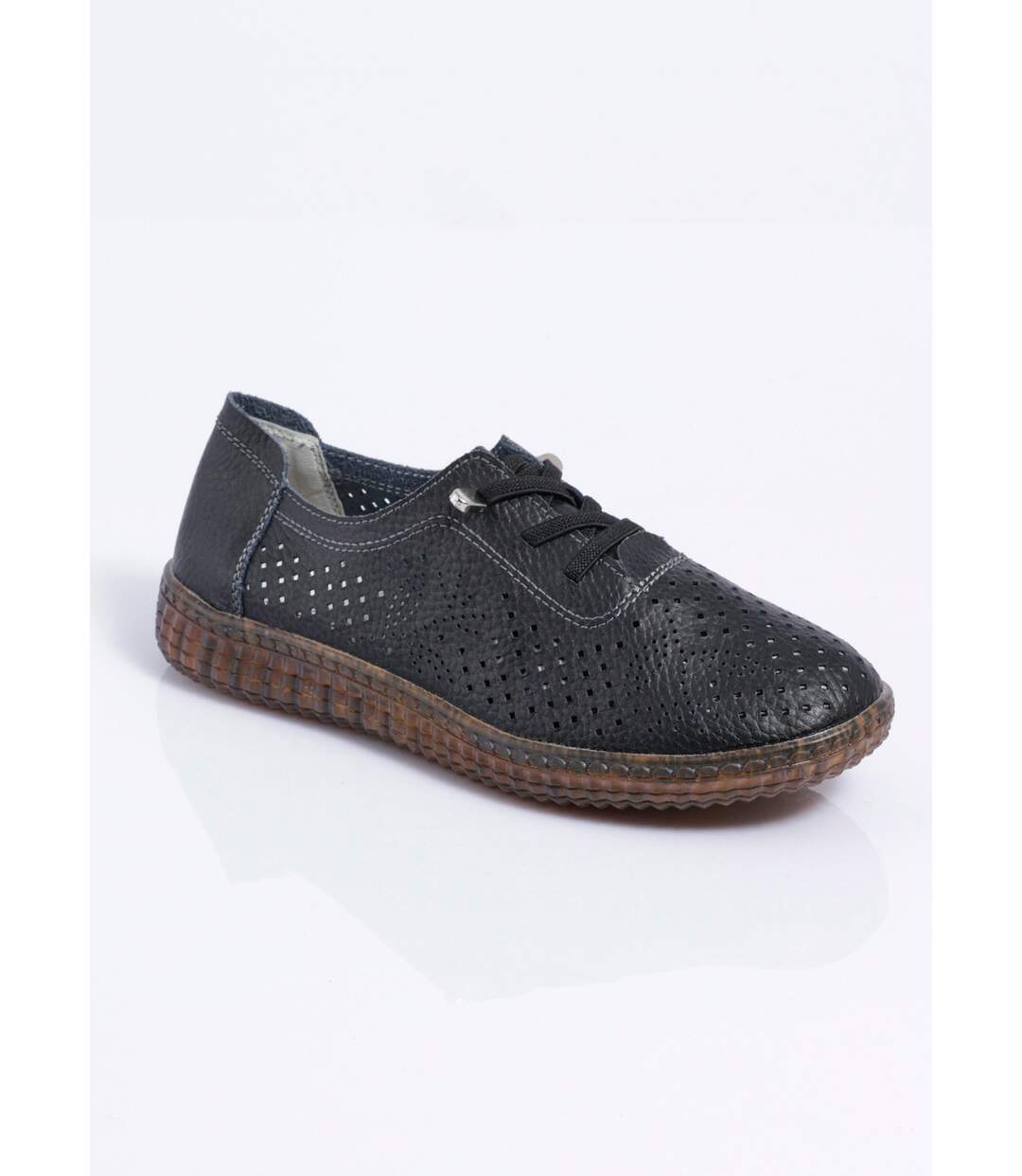 Baskets lacées cuir perforé largeur standard-1