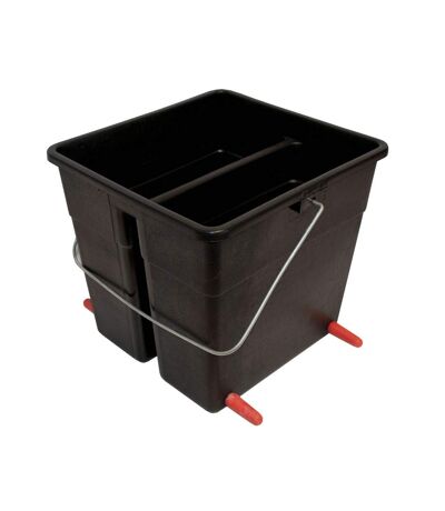 Lamb feeder bucket set one size black/red Nettex