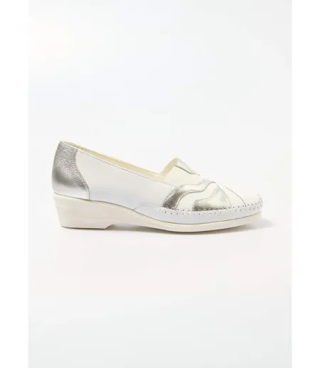 Mocassins élastiqués cuir largeur confort
