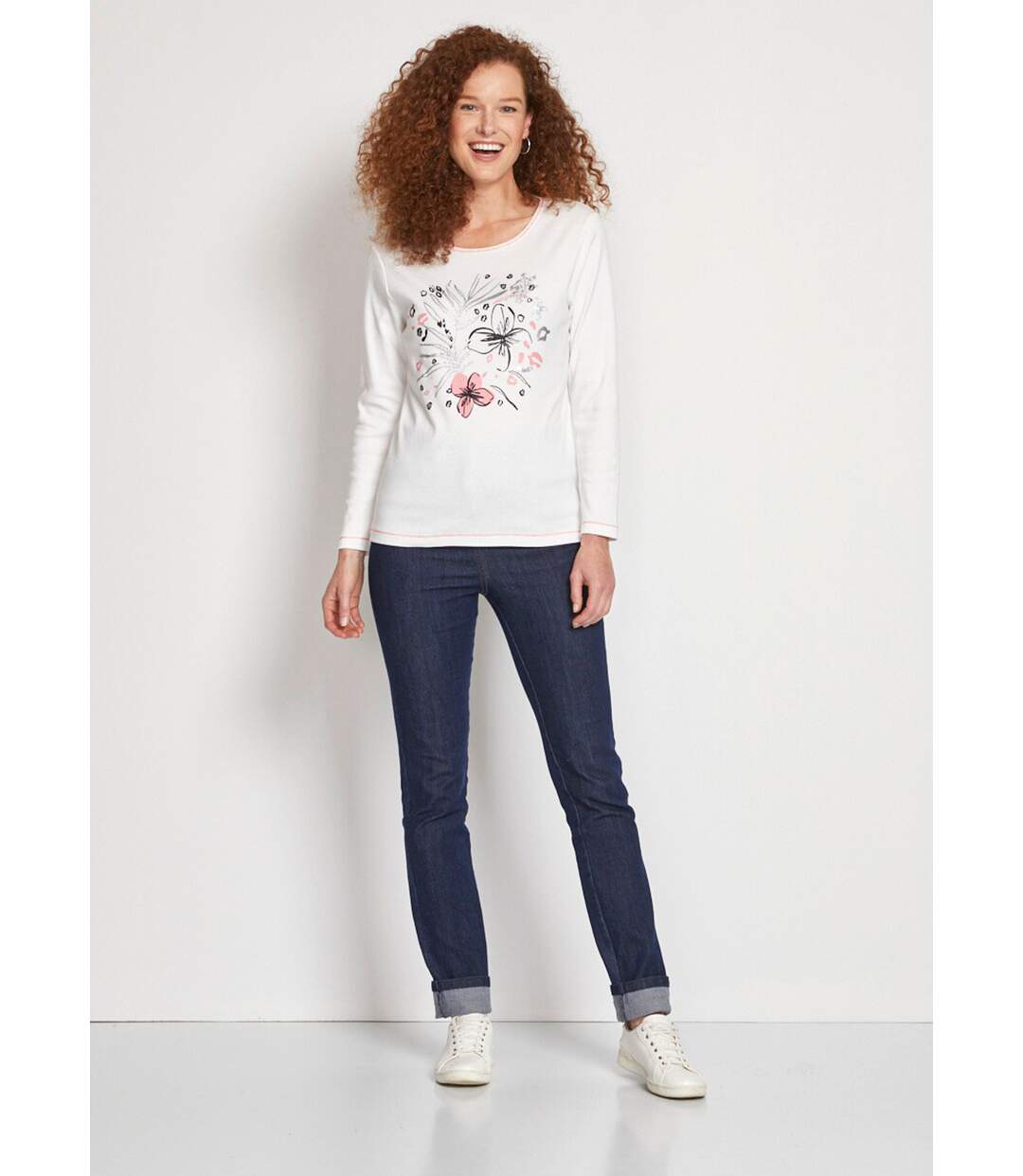 T-shirt court col rond motif brillant-4