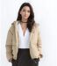 Doudoune courte pour femme en camel avec capuche amovible et poches pratiques-4