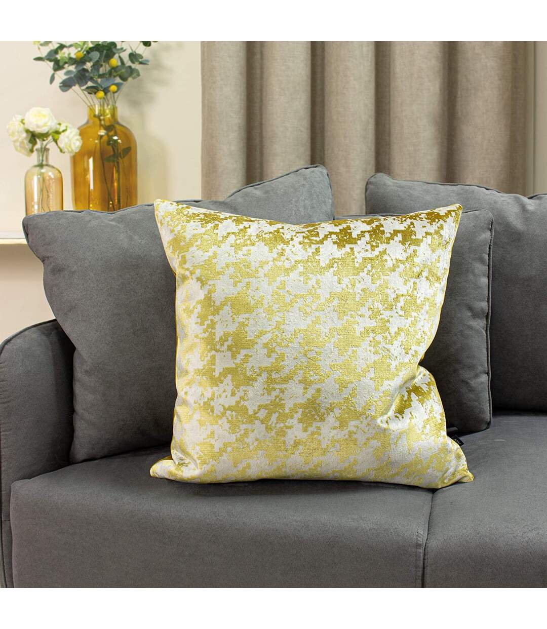 Nevado cushion cover one size gold Ashley Wilde