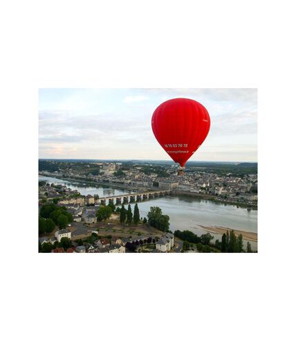 Vol en montgolfière pour 2 personnes au-dessus de Saumur en semaine - SMARTBOX - Coffret Cadeau Sport & Aventure