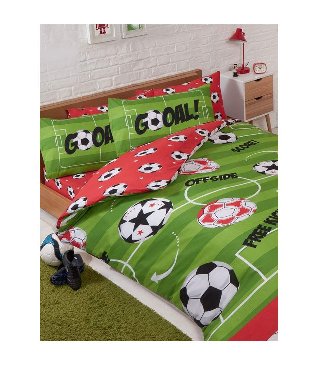 Football duvet cover set red/green Bedding & Beyond-1