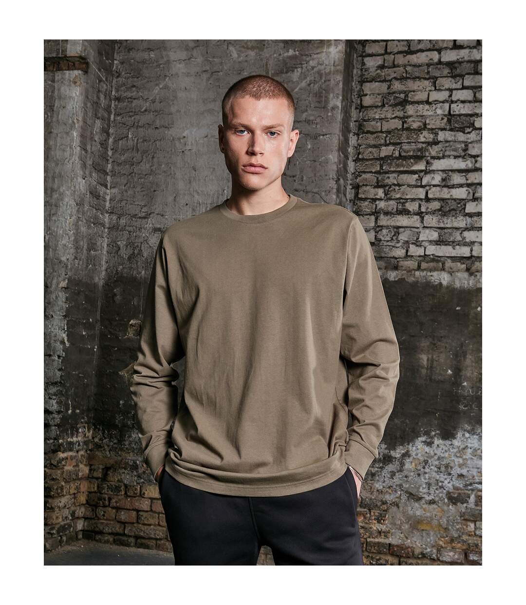 Pull homme vert sombre Build Your Brand-3