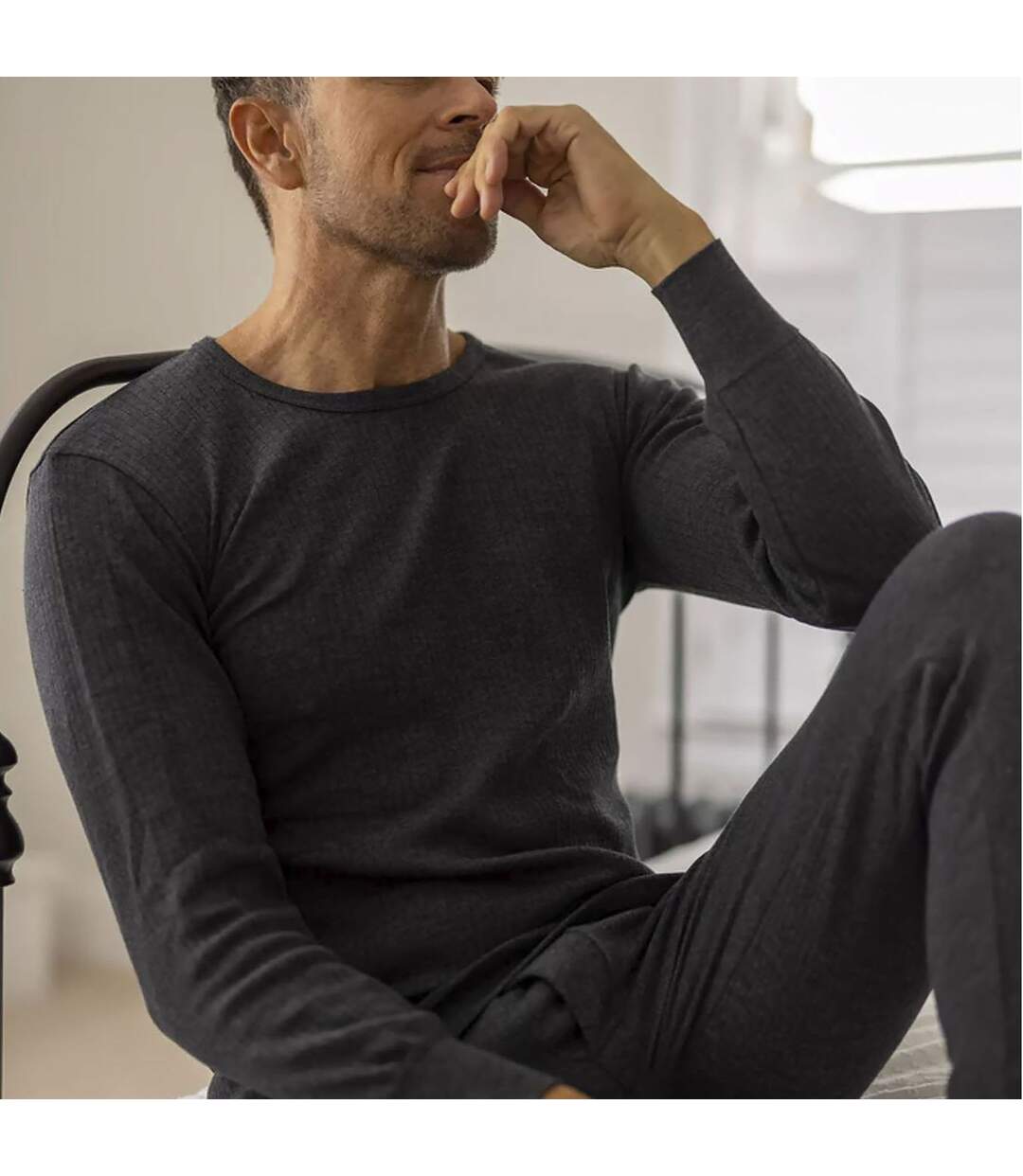 Winter Men's Thermal Underwear Set: Top and Long Johns-3