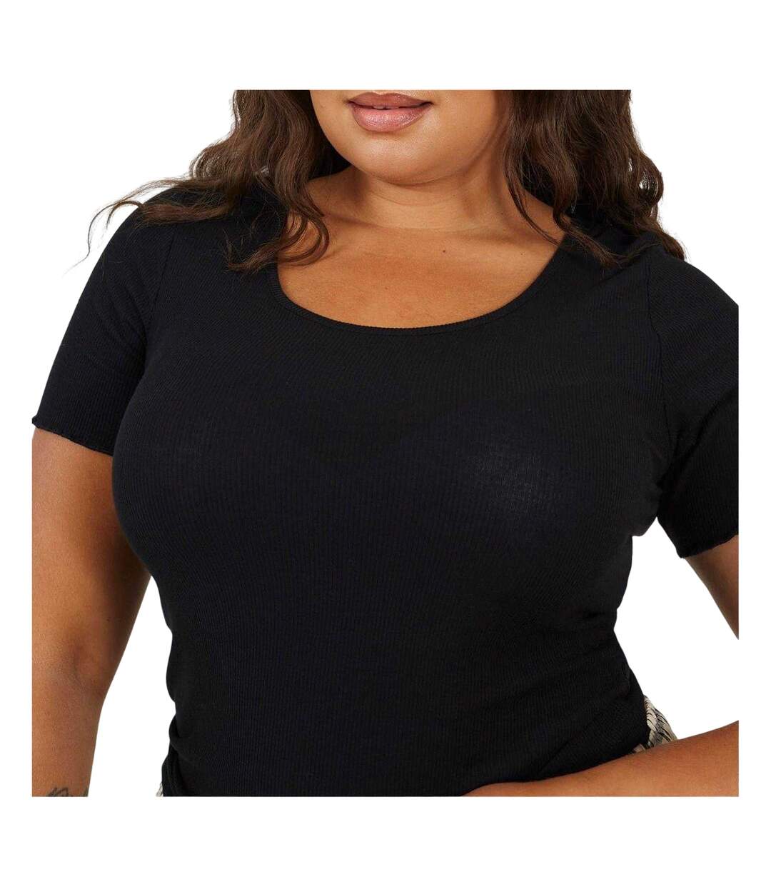 Womens/ladies Scoop Neck Plus Slim T-shirt Black Brave Soul-3